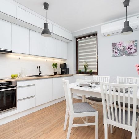 Apartments Cystersow Cracow By Noclegi Renters Krakkó Kültér fotó